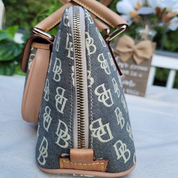 Vintage DOONEY & BOURKE Signature Canvas Domed Tan Top Handle Satchel - Picture 3 of 10